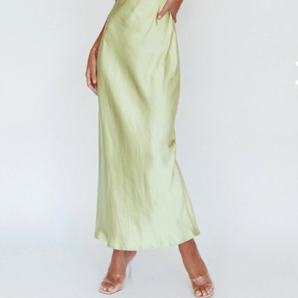 Floral Midi Dress in Lime - Picture 3 of 7